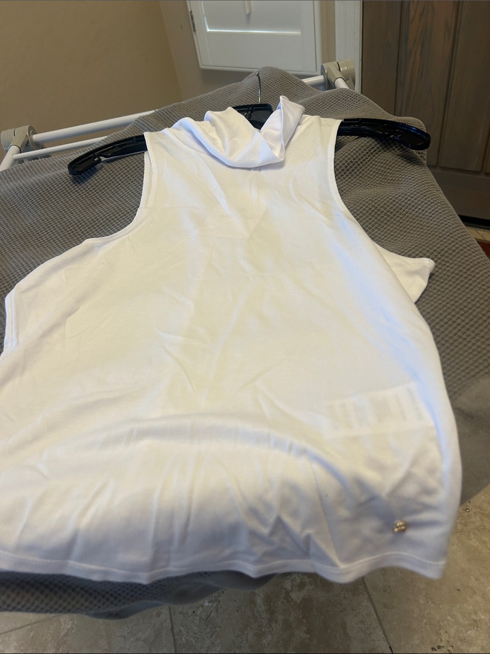 Anine Bing White Sleeveless Mock Neck Tank